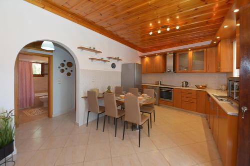 Konyha, Captain Ilias House Chalki in Halki