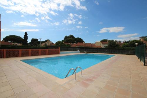 studio 4 personnes dans une residence avec piscine plus parking - Location saisonnière - Canet-en-Roussillon