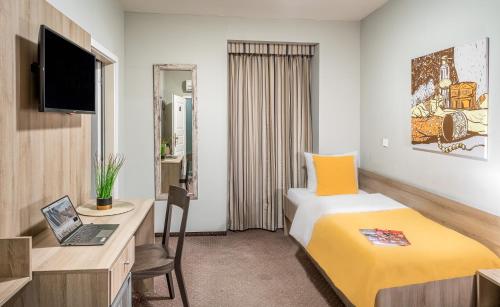 Palac U Kocku - image 13