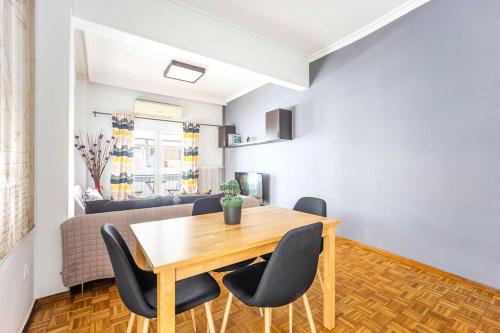 Apartment in the Middle of Everything, Atény (fotografie 6)
