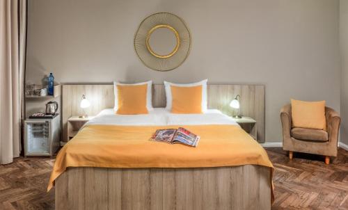Deluxe Double Room room in Hotel 