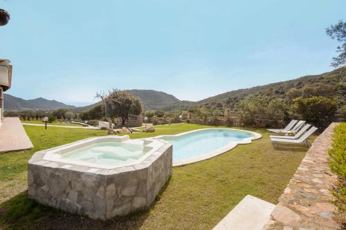Villa Vesta - Villa Rurale con piscina, giardino e vista mare