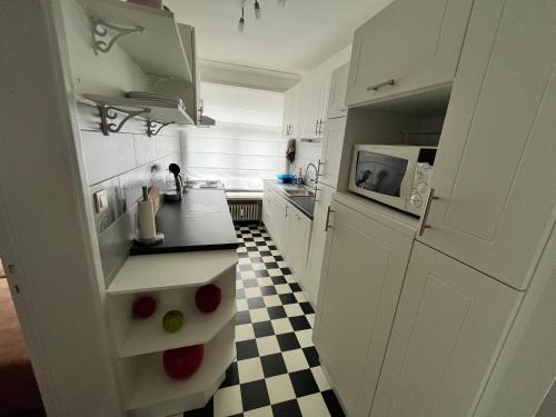 Spacious 2 Bedroom App in the Center with Balcony Spacious 2 Bedroom App in the Center with Balcony