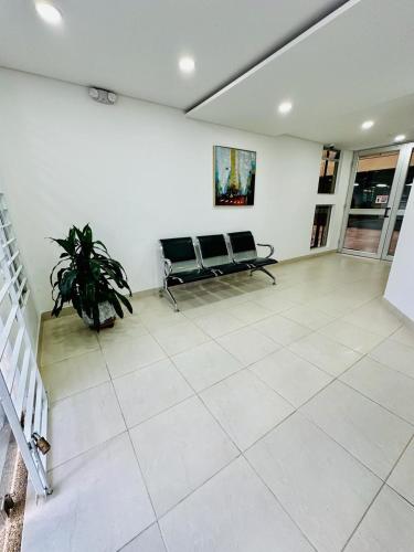 ردهة, Magnifico y Confortable Apartamento Amoblado in South (Residential-Industrial Area)