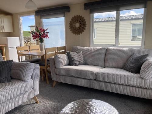 Beautifully Presented 2 Bedroom Static Caravan Beautifully Presented 2 Bedroom Static Caravan