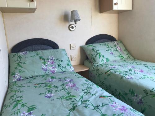 Beautifully Presented 2 Bedroom Static Caravan Beautifully Presented 2 Bedroom Static Caravan