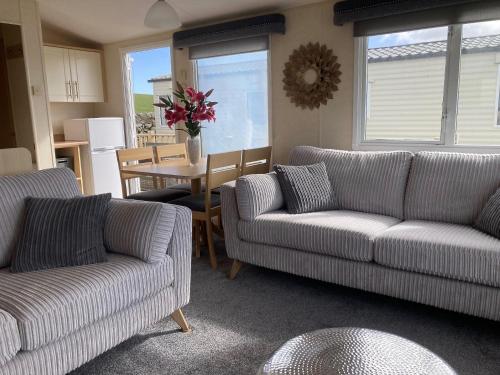 Beautifully Presented 2 Bedroom Static Caravan Beautifully Presented 2 Bedroom Static Caravan