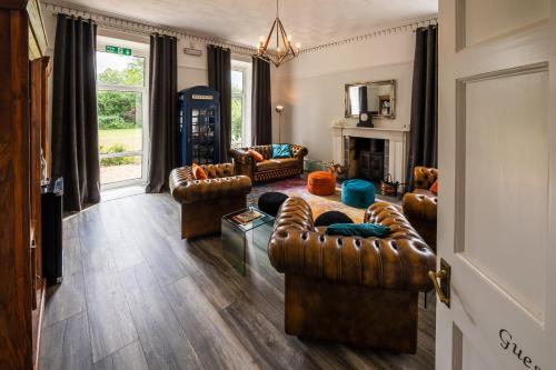 Cosy Wolf Bed & Breakfast in Freshwater South