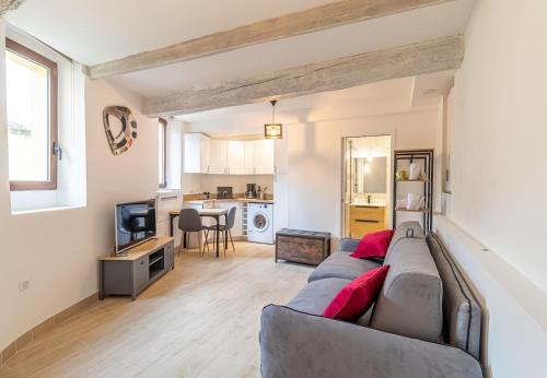 Modern Studio In The Heart Of Old Menton gîte à louer Menton