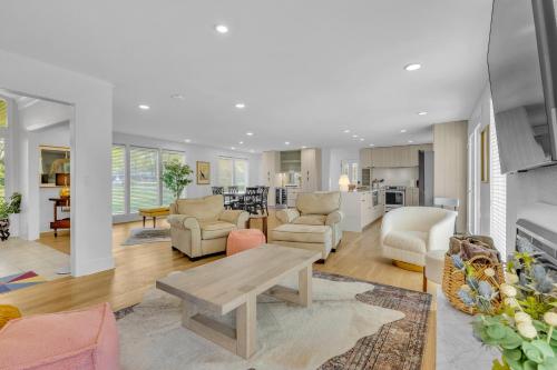 gedeelde lounge/tv-ruimte, The Lakehouse in Hendersonville (TN)