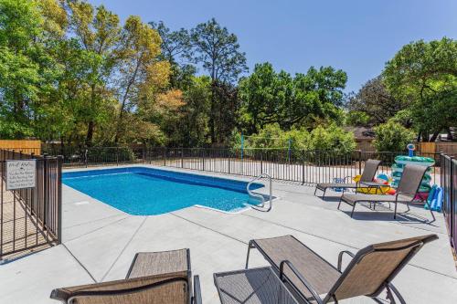2967 Swan Lane