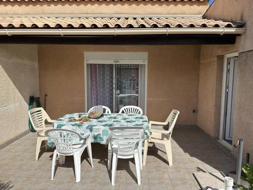 HOLIDAYLAND 122 VILLA T3 MEZZANINE 7 couchages climatisé NARBONNE PLAGE