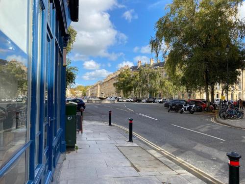 Stunning Central Bath Townhouse off Pulteney Bridge, Bath (photo 8)