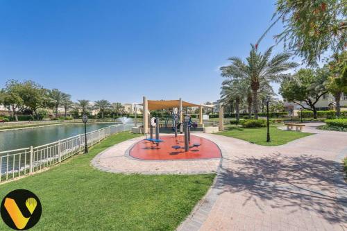 Vogue Villa Near Golf/Ski Dubai/ Ibn Battuta Mall, Дубай (фото 6)