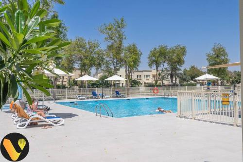 Vogue Villa Near Golf/Ski Dubai/ Ibn Battuta Mall, Дубай (фото 5)