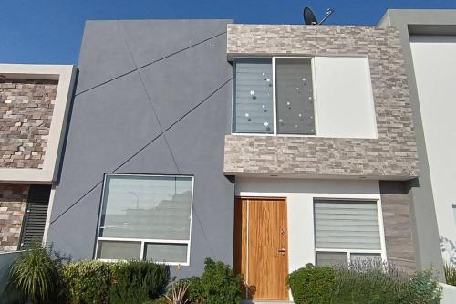 Casa cañadas. Amplia, cómoda y hermosa. in La Cañada, Mexiko