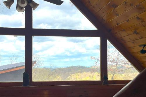 Bearfoot Lodge. image