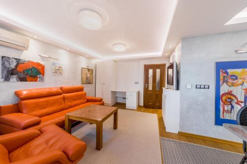 Signature Suite - 1 Bedroom by Flat Manаger, Sofia (Foto 7)