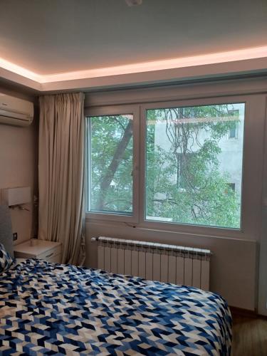 Signature Suite - 1 Bedroom by Flat Manаger, Sofia (Foto 10)