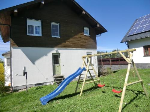 Ferienhaus für 10 Personen in Vogelsgrün, Sachsen Vogtland (Ferienhaus fur 10 Personen in Vogelsgrun, Sachsen Vogtland) in Auerbach