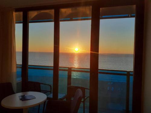 Delux Sea View Aparthotel In Orbi City batumi