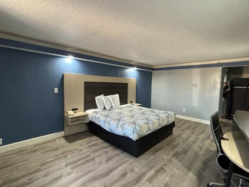 Americas Best Value Inn - Memphis - image 12