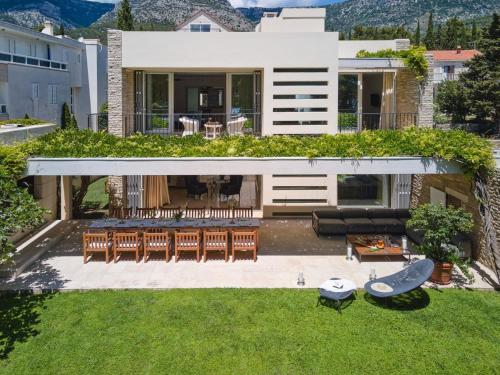 Villa with Private Pool image 9