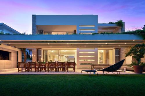 Villa with Private Pool image 6