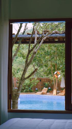 Bản Nhỏ - Little Village