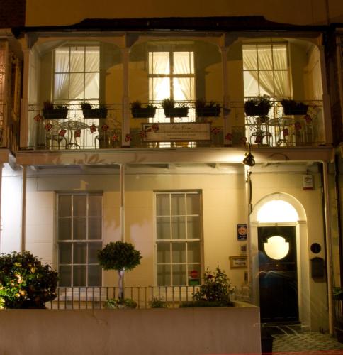 Pier View Self Catering Luxury Apartments - image 12