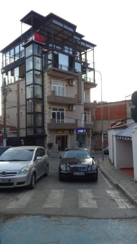Hotel Italia, Tirana