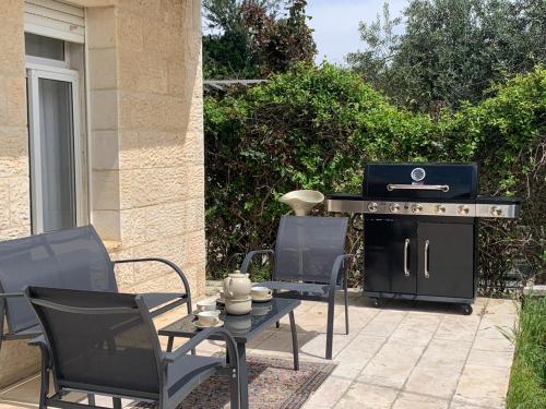 Exclusive Jerusalem Villa - image 2