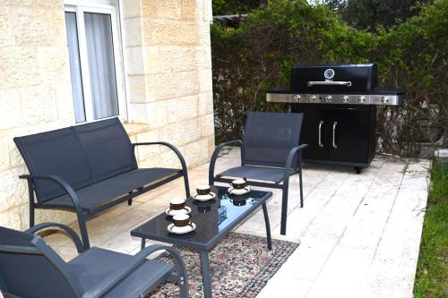 Exclusive Jerusalem Villa - image 8