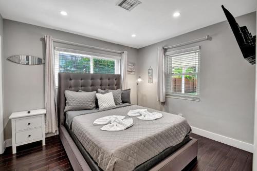Tradewinds Ultimate Delray Beach Lifestyle 3BR2BA Home with Heated Pool in Delray Beach, USA