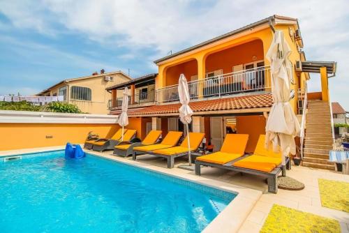 Ferienhaus mit Privatpool für 10 Personen ca 190 qm in Banjole, Istrien Istrische Riviera, Banjole