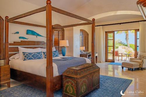 Luxe Villa Las Arenas: Exclusive Seaside Serenity in Cabo San Lucas, Mexico