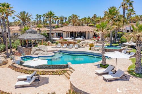 Luxe Villa Las Arenas: Exclusive Seaside Serenity in Cabo San Lucas, Mexico