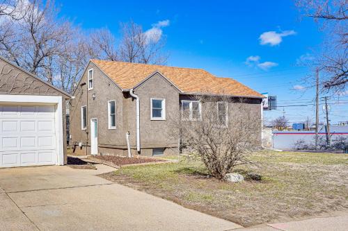 Pet-Friendly Sioux Falls House - 2 Mi to Downtown!