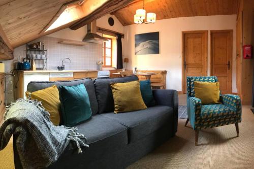 Gorgeous 1 bedroom apartment in Meribel main town