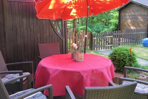 Sehr schönes Ferienhaus auf eingezäunten Grundstück mit Kamin und einer Sauna (Sehr schones Ferienhaus auf eingezaunten Grundstuck mit Kamin und einer Sauna) in 埃克斯特爾塔爾