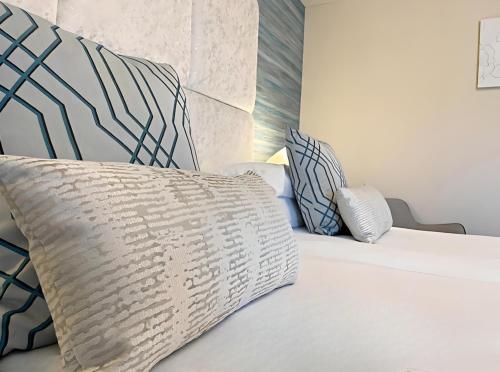 . Caerwylan Hotel