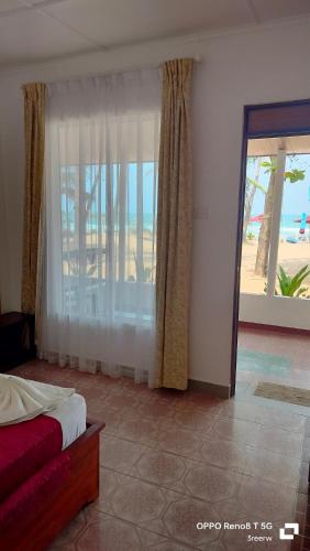 Queen Room with Sea View image 1