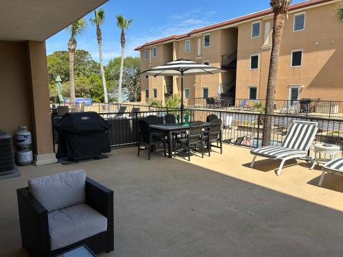 Unique 3BR, 1 of 5 Condos w/Huge Poolside Patio, Steps to Beach & Pier, Gated Unique 3BR, 1 of 5 Condos w/Huge Poolside Patio, Steps to Beach & Pier, Gated