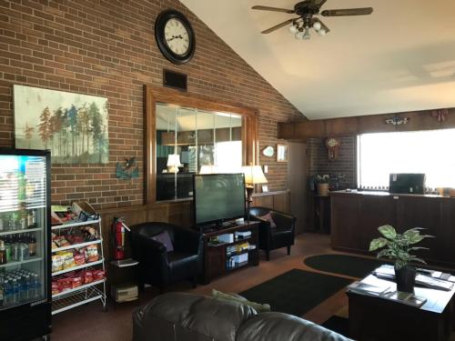 Country Lodge Inn 2