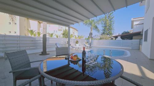 Villa image 3