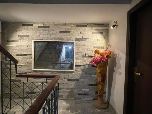 Cozy 2-Bed Portion at Gulshan Iqbal blk 7 - image 13