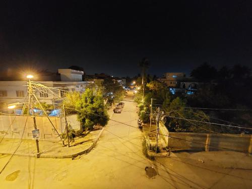 Travellers Home 2BR Portion Gulshan Iqbal blk 7 - image 3