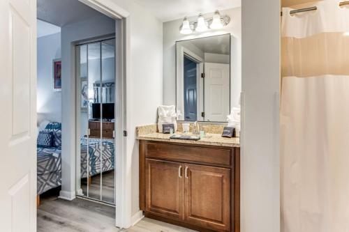 Newly Remodeled 10th Floor 1 BR- Ocean Walk in Daytona Beach, USA