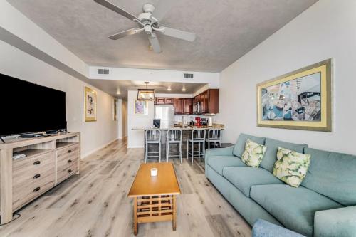 Newly Remodeled 10th Floor 1 BR- Ocean Walk in Daytona Beach, USA