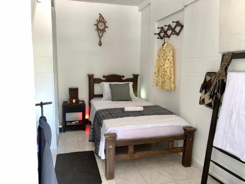 Habitación Independiente y baño privado - RURAL (Habitacion Independiente y bano privado - RURAL) in Giron